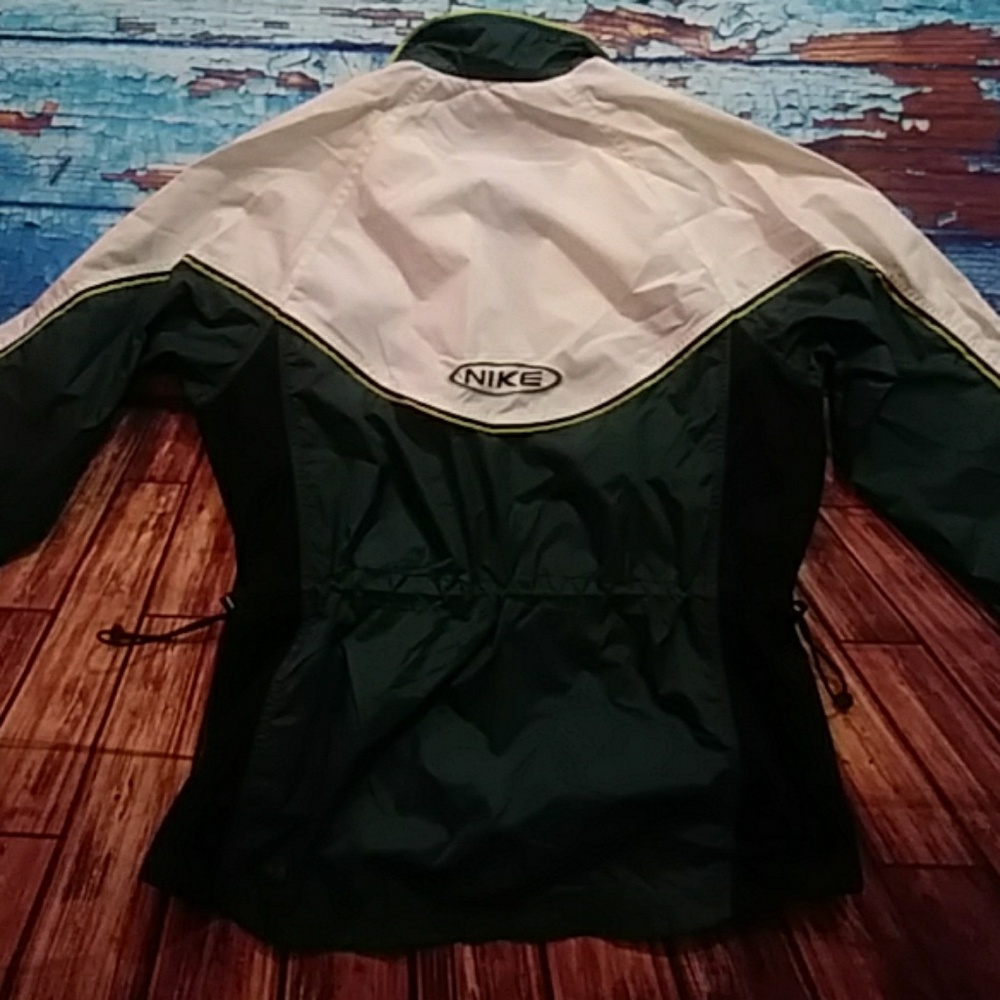 Nike Women's jacket size small Activewear Workout - Picture 8 of 10